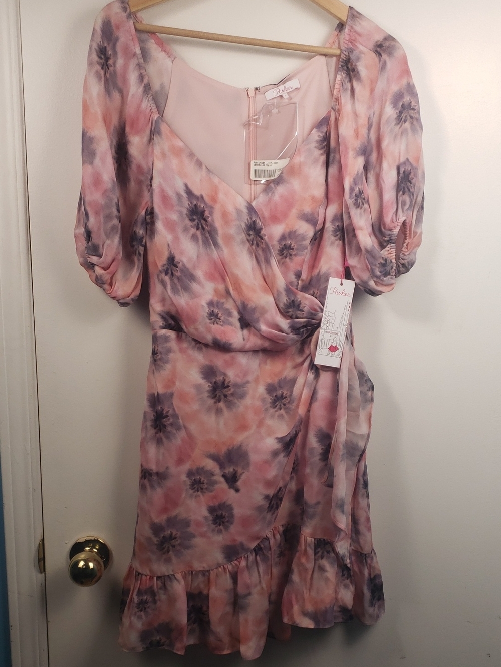 Parker ESMERELDA DRESS in Feathered Floral Saize Small nwt Silk
